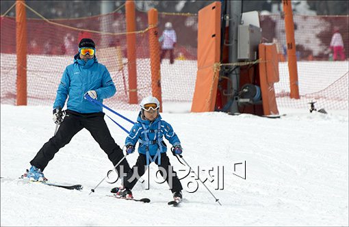 [포토]스키즐기는 아빠와 아들