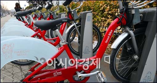 [포토]겨울잠에서 깨어난 공공자전거