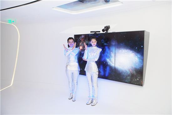 LG하우시스, 인조대리석 하이막스 동방명주 타워 시공