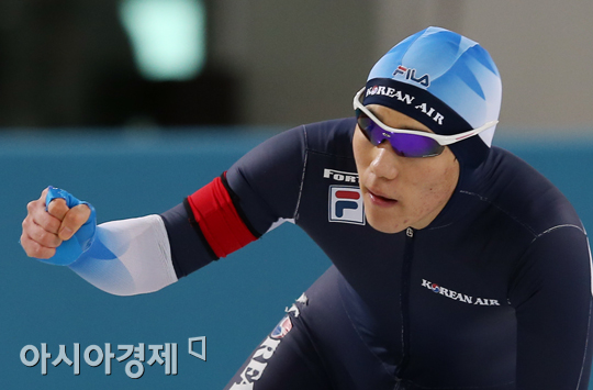'절치부심' 모태범, 동계체전 500m 대회新 우승