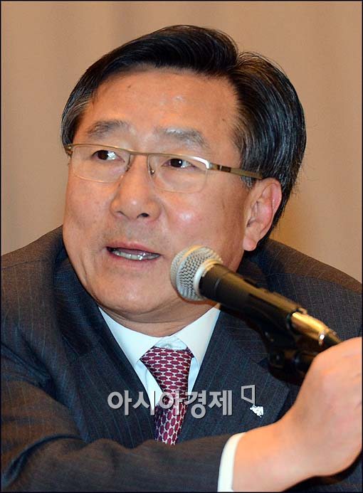 [포토]인사말하는 김기문 중앙회장
