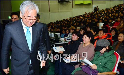 [포토]자리를 뜬 문용린 교육감