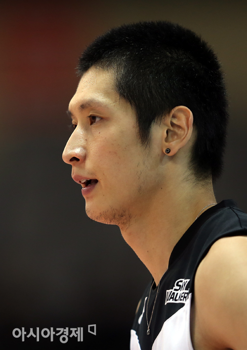 [포토] 문성민 '수염 깎지 않아도 충분히 멋지죠?'