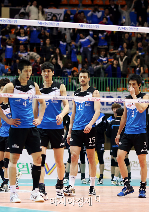 [포토] 현대캐피탈 '힘겹게 이겼다'