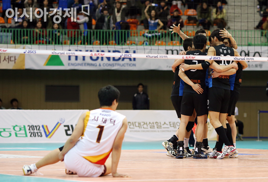 [포토] 희비교차 '반전 드라마는 없었다'