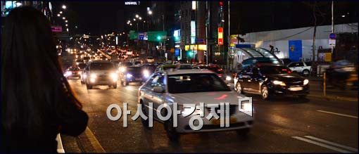 [포토]택시 잡기 힘드네~