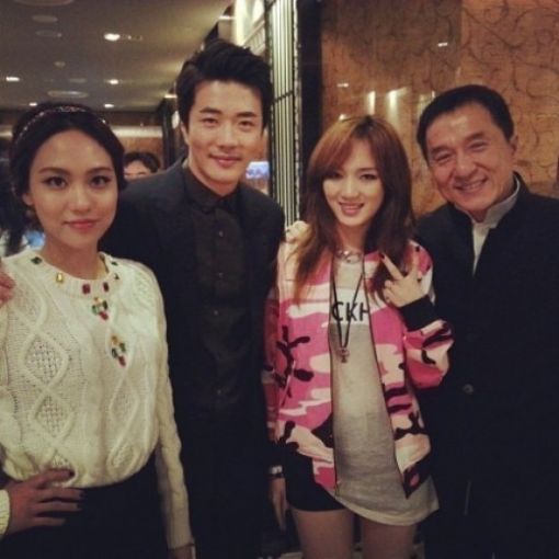 미쓰에이-성룡 인증샷, 다정한 포즈로 '찰칵'