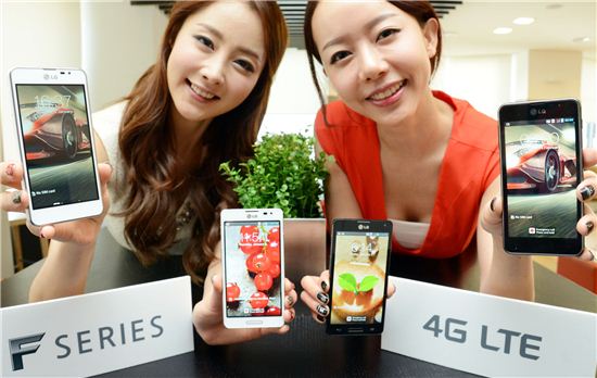 LG전자, 보급형 LTE폰 '옵티머스 F' 시리즈 공개