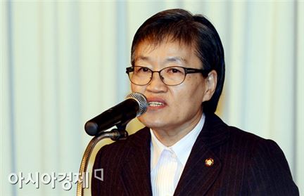 이에리사 새누리당 의원 "총리실 산하 체육발전위 신설해야"