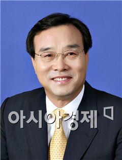이강수 고창군수, “2013 한국을 빛낸 사람들” 선정 영예