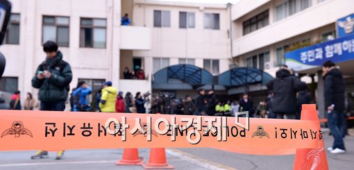 [포토]박시후 법무법인 변경, 강남경찰서 이송 신청