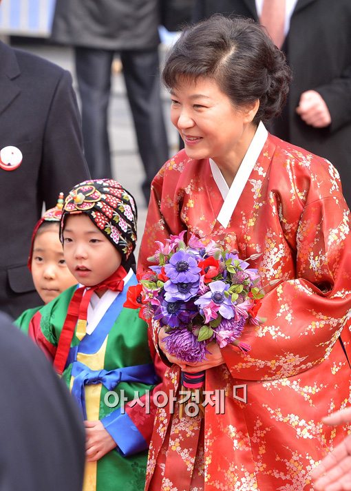 [포토]박근혜 대통령의 고운 자태 