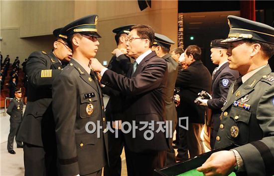 조선대학교 118학군단 임관 및 승급·입단식 거행