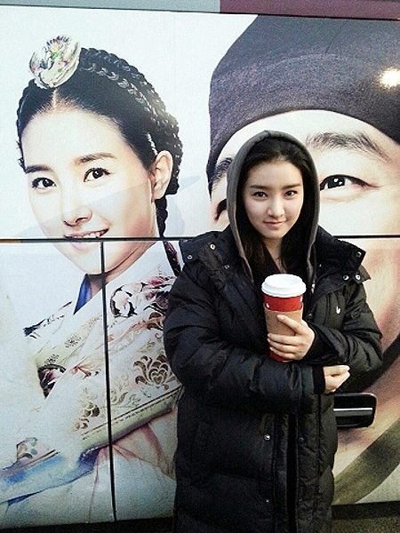 김소은 출근길 인증샷, 이른 아침에도 '우월 미모' 눈길