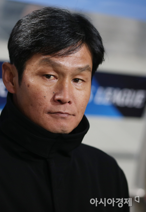 [포토] 독수리 최용수 감독 '이제는 세계로 날아간다'