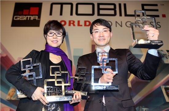 [MWC2013]상복 터진 삼성, MWC서 '최고 스마트폰' 등 5관왕