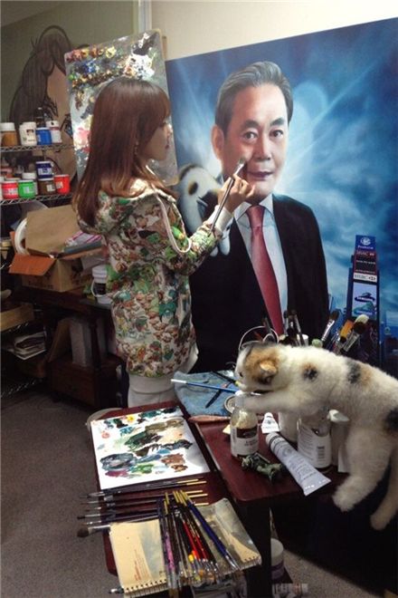 낸시랭, 이건희 회장 그림 '쁘띠거니' 공개 