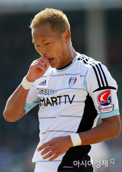 [포토] 정대세 '아~꽃샘추위'