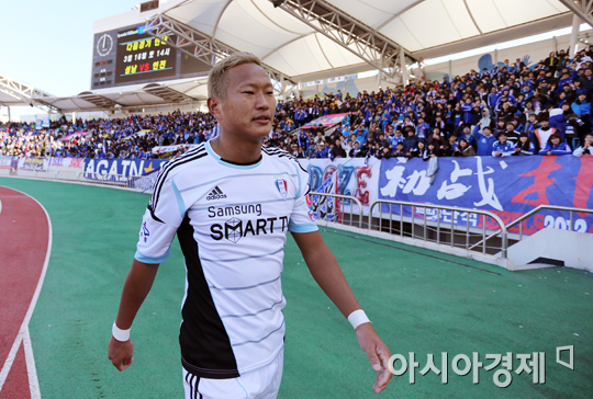 [포토] 정대세 '다음 경기에는 꼭 골로 팬들의 응원에 보답해야지'