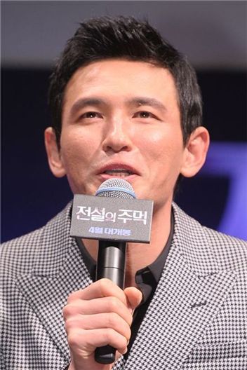 황정민, '연기력 뛰어난 배우' 1위 선정 