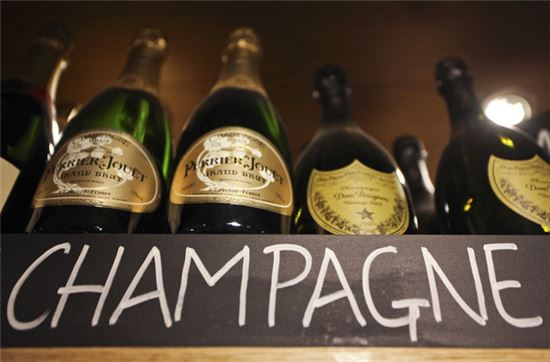 가라앉은 와인 시장에도… 떠오르는 ‘스파클링’