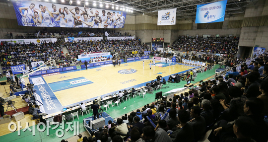 [포토] 여자프로농구 만원관중