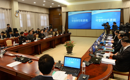 靑, 신임 장관들에 부처별 100일 계획 전달