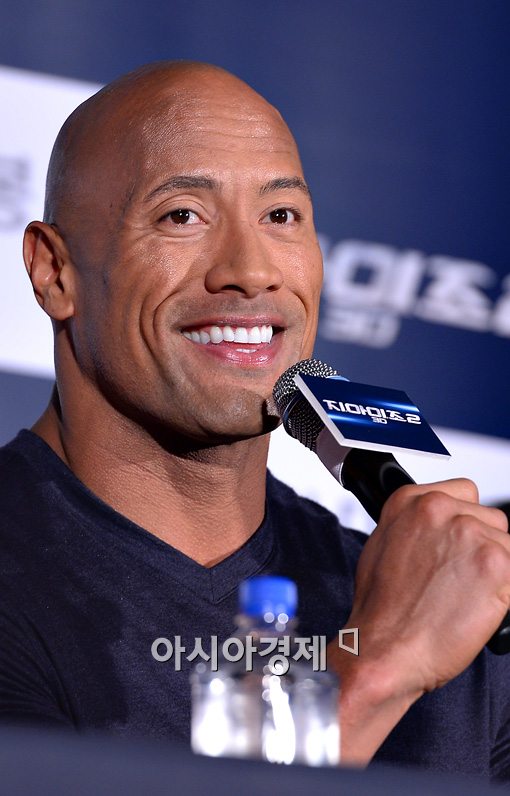 [포토]드웨인 존슨 "이병헌 몸매 좋다"