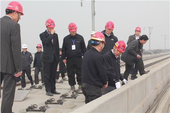 중국 "고속철 관리, 한국이 최고입니다"