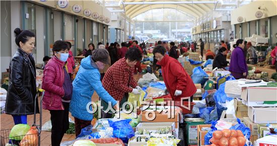 녹차골 보성향토시장, 첫 장날 풍경 살아있네~