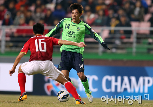 [포토] 돌파 시도하는 김정우