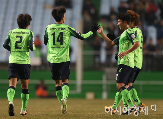 [포토] 김정우 선제골