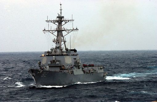 키리졸브훈련에 참가한 미국의 알레이버크이지스함  DDG-82라센함