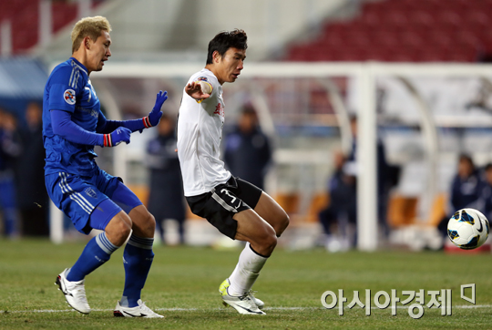 [포토] 조동건 '한 발 늦었네'