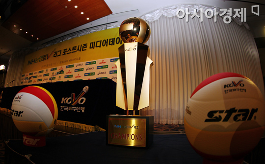 [포토] V리그 플레이오프 미디어데이 '우승 트로피의 주인은 누구'