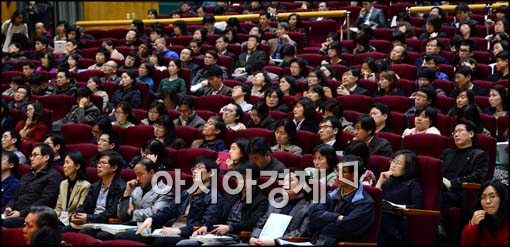 [포토]대입 진학 설명회 찾은 선생님들