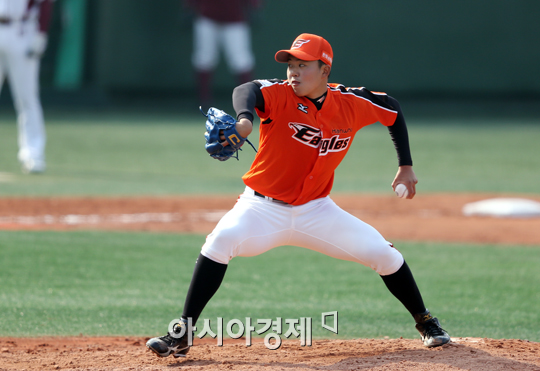 [포토] 한화 이충호 역투