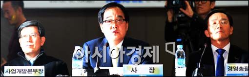 [포토]정창영 사장, '다시 시작하겠습니다'