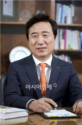 광주신세계, 유신열 대표이사 선임