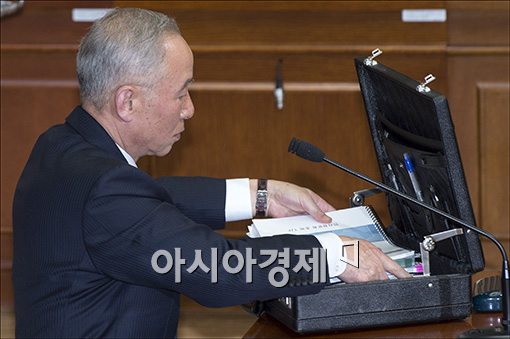 [포토]공개 청문회 마친 남재준 후보자