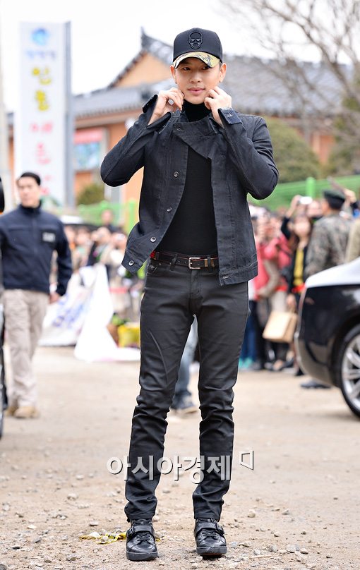 [포토]입대 세븐, 날씨가 쌀쌀하네~