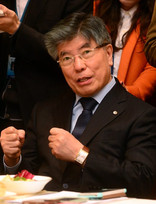 [포토]경제동향간담회 참석한 김중수 총재