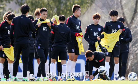 [포토] 조끼팀과 비조끼팀