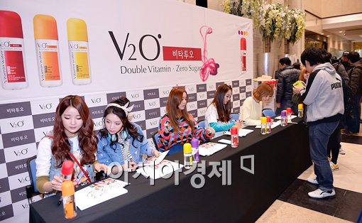 [포토]팬들로 북적이는 '달샤벳 팬사인회'