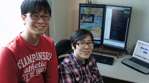 파이드파이퍼즈 임현호(사진 왼쪽) 기획자와 김주명 프로그래머.