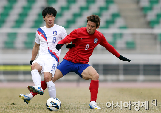 [포토] 한국영 '(구)자철이형 한 발 늦었어요'