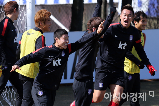 [포토] 이근호 '골은 언제 넣어도 기뻐'