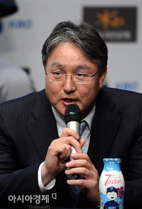 [포토] 프로야구 1군무대로 돌아온 김경문 감독