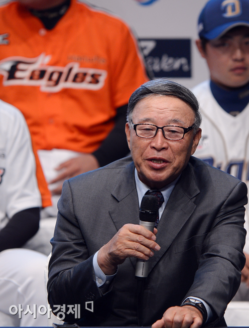 [포토] 김응용 감독 '돌아온 코끼리 감독'