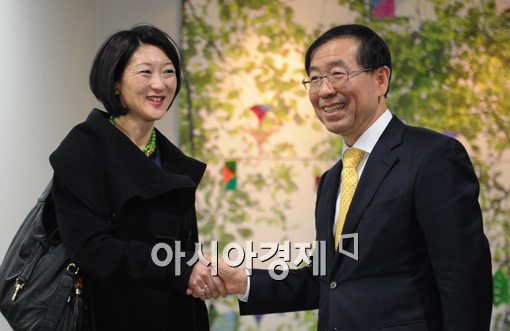 [포토]서울시청 방문한 플뢰릐 펠르랭 장관 